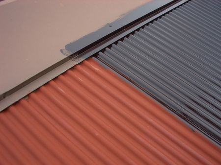 波板トタン屋根のペンキ塗替え手順と注意点