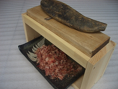 受け皿用鰹節削り器-3