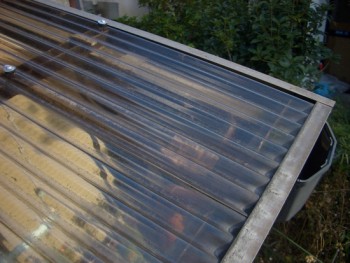 アルミテラス屋根の波板を留めるフックの種類と張る注意点 Diy 日曜大工 園芸 を楽しもう